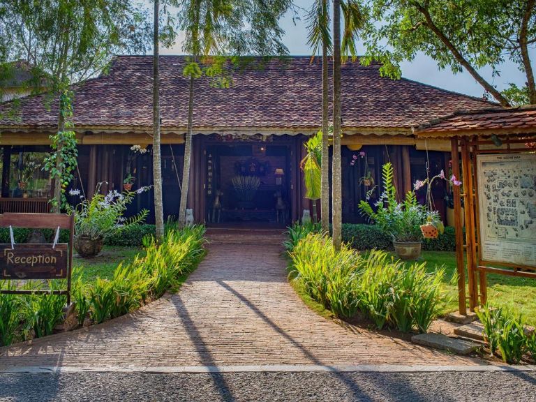 Hồ Tràm Beach Boutique Resort & Spa lấy cảm hứng từ thiết kế nhà cổ truyền thống Việt xưa bình dị (nguồn: booking.com)