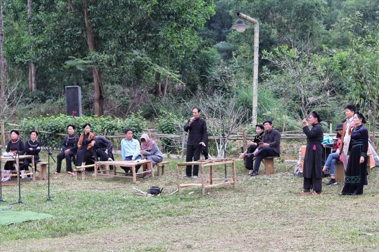 Organic Farm Homestay Ban Ho thường xuyên tổ chức các buổi giao lưu văn nghệ cùng người bản địa (nguồn: facebook.com)