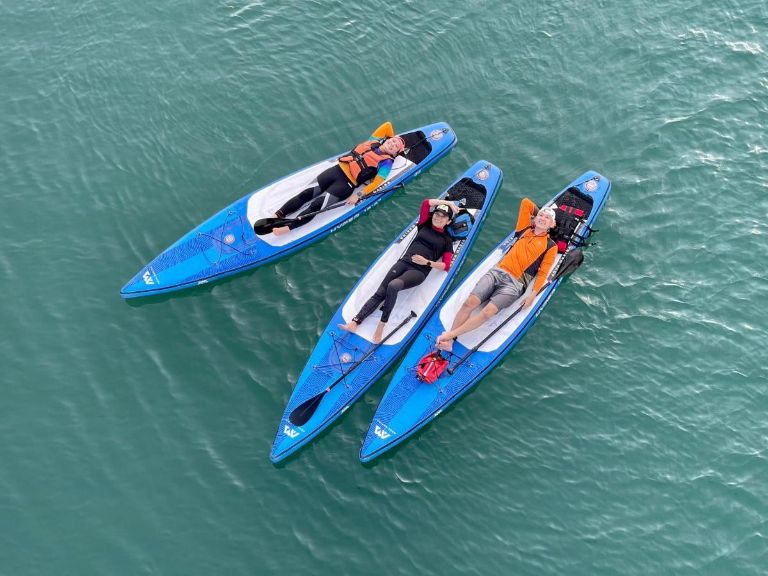 Dịch vụ chèo kayak vô cùng thú vị đang chờ bạn khám phá tại Bamboo's House 