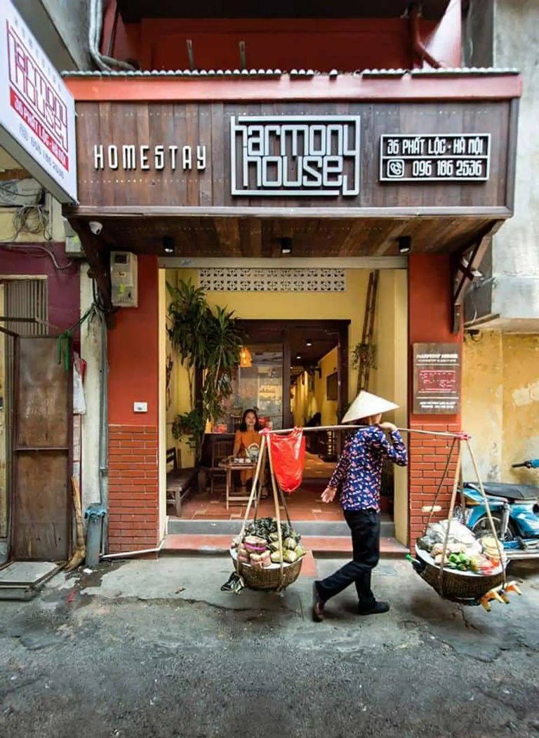 Homestay Hà Nội thường tọa lạc trong trung tâm thành phố hoặc trong phố cổ tấp nập, đông vui. (Nguồn: Internet)