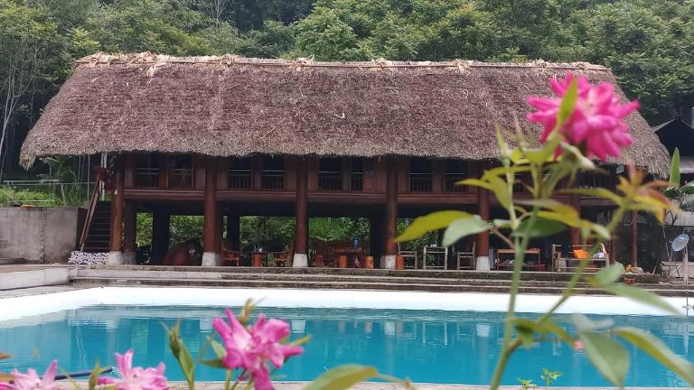 Homestay Thảo Nguyên là một trong số ít các homestay Nặm Đíp cung cấp tiện ích bơi ngoài trời cho khách lưu trú. (Nguồn: Internet)