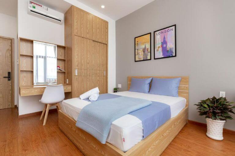 Cozrum Homestay Sài Gòn là căn studio rộng từ 25 - 30m2 mang phong cách thiết kế hiện đại nhưng cũng rất vintage