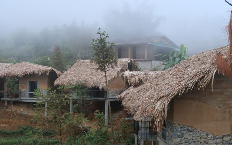 Sapa Mountain Eco Lodge sở hữu không gian bình dị với chòi bungalow mái lá (nguồn: facebook.com)