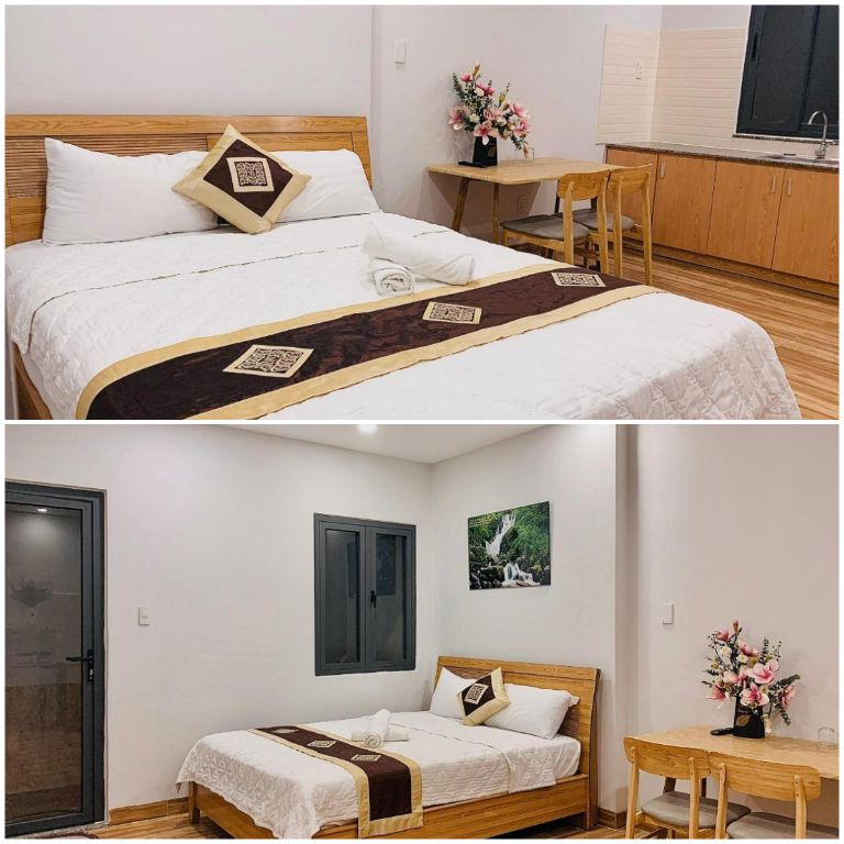 Phòng ngủ của homestay Tân Bình này được thiết kế với 2 tông màu trắng và be gỗ mang đến cho không gian phòng cảm giác thoáng mát và thanh thoát. (Nguồn ảnh: Booking)