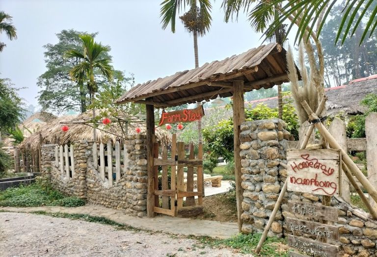 A Phao farmstay có thiết kế bên ngoài đậm chất phong cách thôn xóm làng quê bình dị và mộc mạc. (Nguồn: Internet)