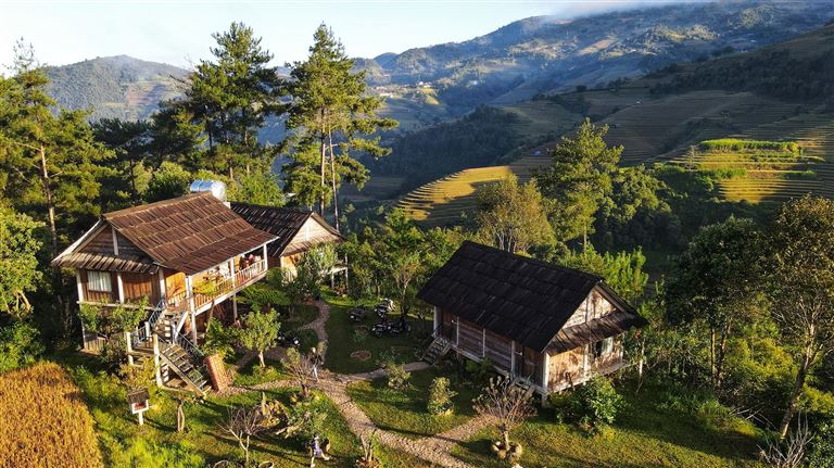 Lapantan Paradise Homestay là homestay Yên Bái được nhiều du khách yêu thích vì có tầm view ra khung cảnh núi đồi và thung lũng.