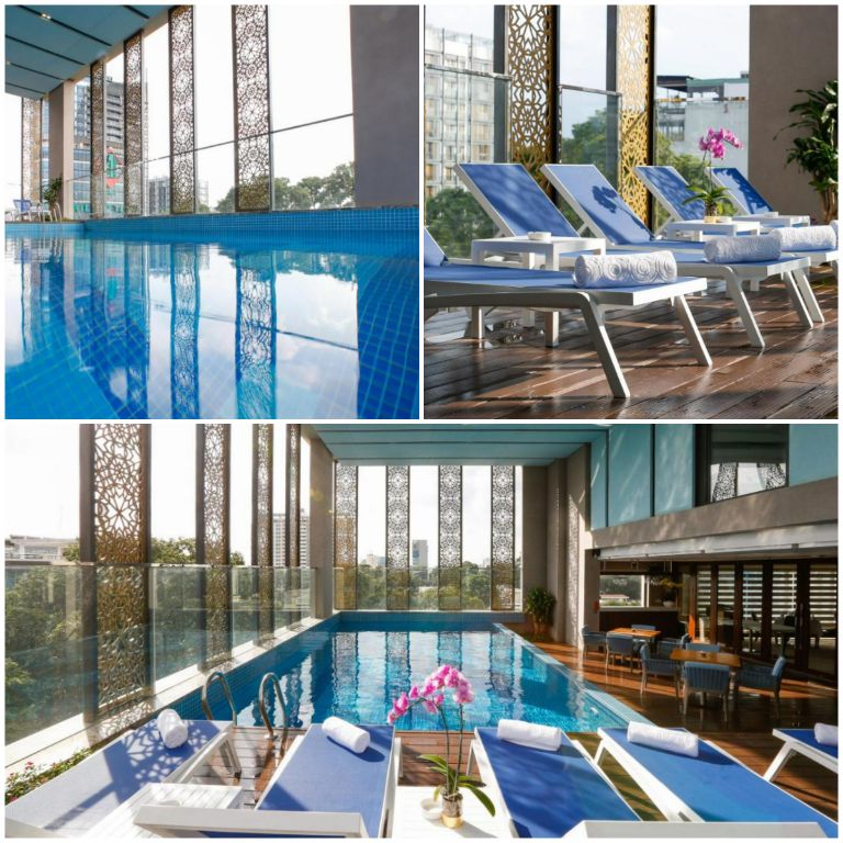 Hồ bơi được thiết kế trong nhà với không gian kính bao quanh mang đến cho du khách cái nhìn bao quát cả khung cảnh bên ngoài. (Nguồn ảnh: Booking.com)