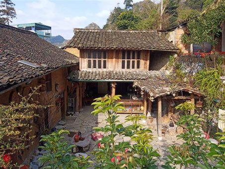 Nhà Cổ homestay 1925 là một trong những địa điểm lưu trú chất lượng, nơi lưu giữ những giá trị văn hóa truyền thống của người H'Mông.