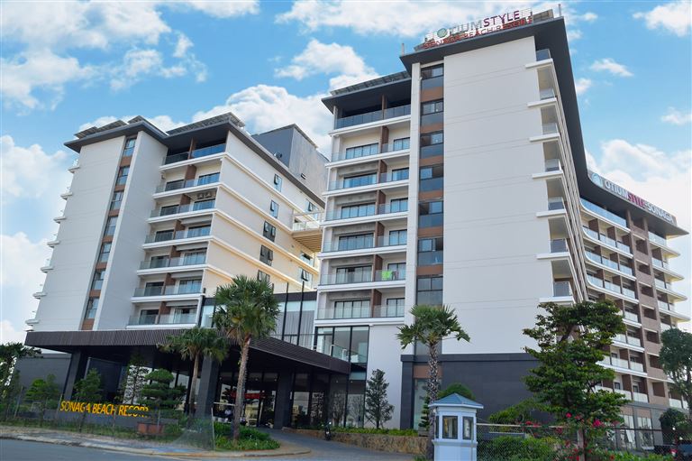 Bài viết tổng hợp các thông tin về các hạng phòng, các dịch vụ tiện ích nổi bật tại Sonaga Beach Resort Phú Quốc. 