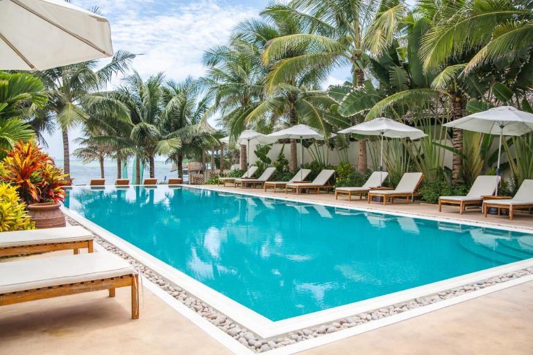 Ngoài dịch vụ lưu trú đẳng cấp, resort Mũi Né Phan Thiết nổi tiếng này còn gây ấn tượng mạnh với du khách bằng nhiều dịch vụ và hoạt động nổi bật.