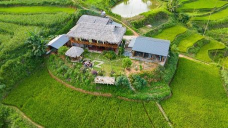 Bài viết bật mí cho các bạn thông tin về các hạng phòng cùng các dịch vụ tiện ích thú vị tại Zoni Home Trạm Tấu Yên Bái.