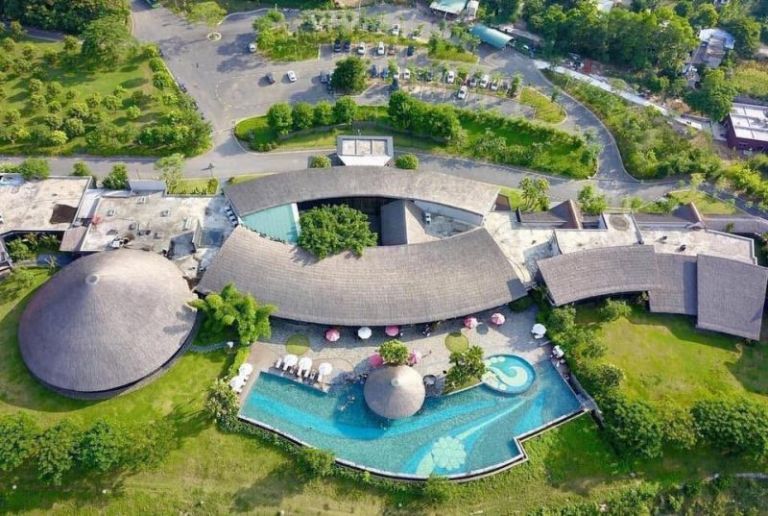 Resort Hòa Bình mang nét đẹp độc đáo say đắm lòng người. (Nguồn: Facebook.com) 