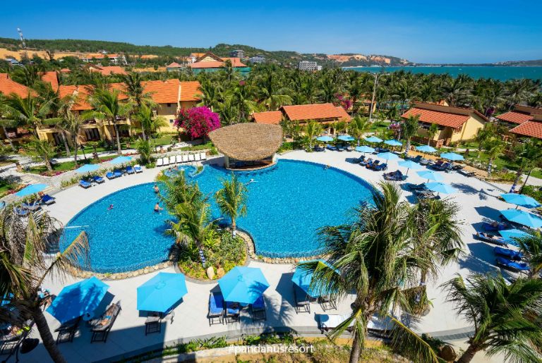 Khám phá khu nghỉ dưỡng 4 sao Pandanus Resort Mũi Né có bể bơi vô cực tuyệt đẹp. (Nguồn: Internet)