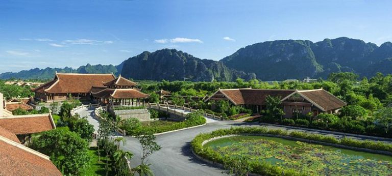 Không gian mang đậm kiến trúc cung đình xưa tại Emeralda Resort Ninh Bình. (Nguồn: Facebook.com) 