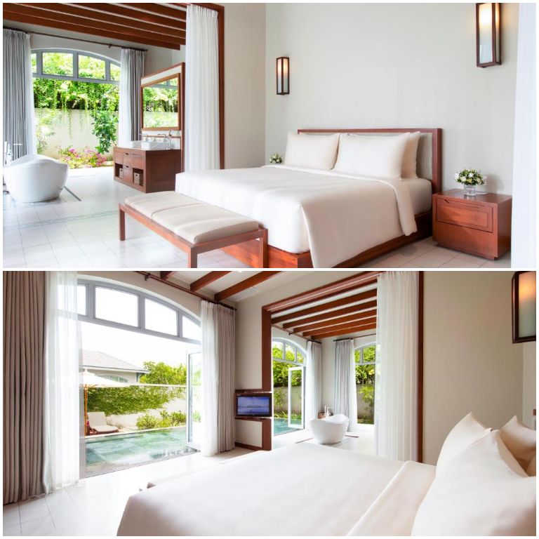 Phòng ngủ được thiết kế mở thẳng ra hồ bơi trong xanh, đem lại không gian mát mẻ và thư thái, với gam màu sáng (nguồn: Booking.com).