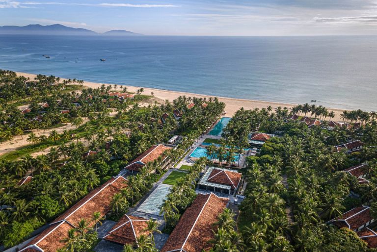Four Seasons The Nam Hải Resort Hội An nằm trên mảnh đất rộng tới 35 héc ta ngay sát biển Hà My (nguồn: booking.com)