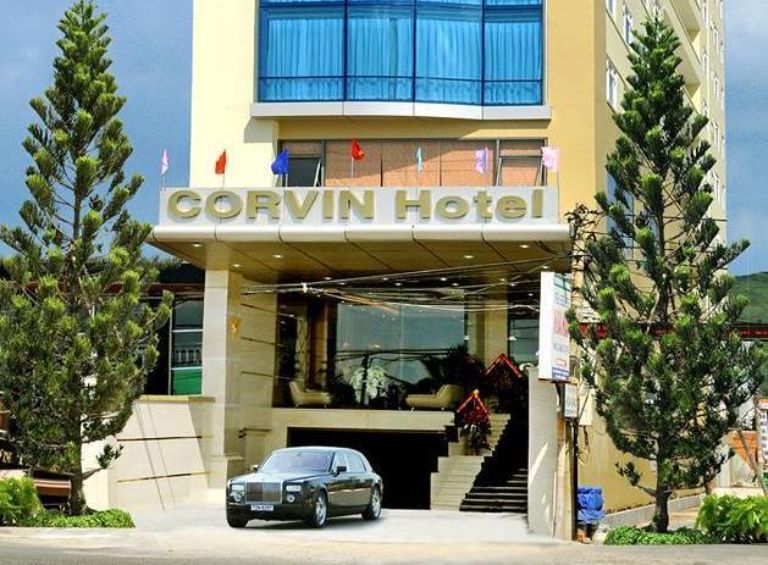 Khách sạn Corvin có thiết kế độc đáo. (Nguồn: Booking.com) 