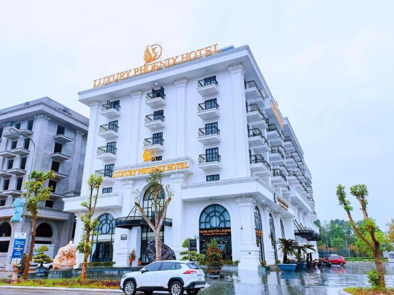 Phoenix Resort là resort 5 sao xây dựng theo tiêu chí khu nghỉ dưỡng xanh. 