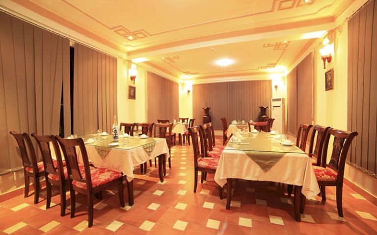 Nhà hàng Hương Dừa mang đến các phòng ăn VIP phục vụ du khách có nhu cầu tổ chức các buổi tiệc kỉ niệm, sinh nhật riêng tư (nguồn: facebook.com)