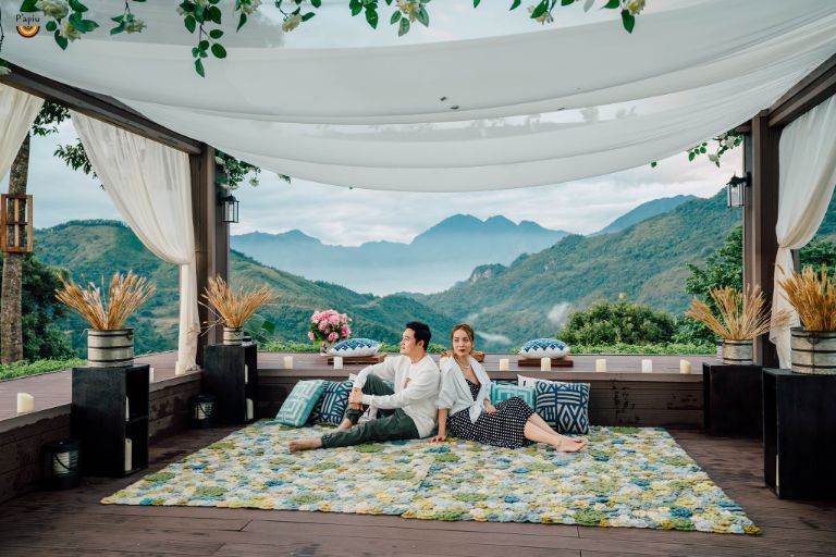 P'apiu Resort Hà Giang sở hữu các đỉnh chòi Yolo Mount độc đáo, là địa điểm ngắm trăng sao giữa núi rừng Hà Giang cực đỉnh (nguồn: booking.com)