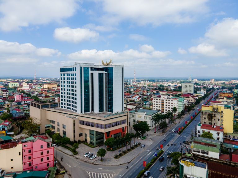 Mường Thanh Quảng Trị Hotel gây ấn tượng với khu khách sạn nổi bật ngay trung tâm. (nguồn: booking.com)