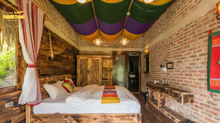 Phòng ngủ với thiết kế lạ từ gạch mộc không sơn