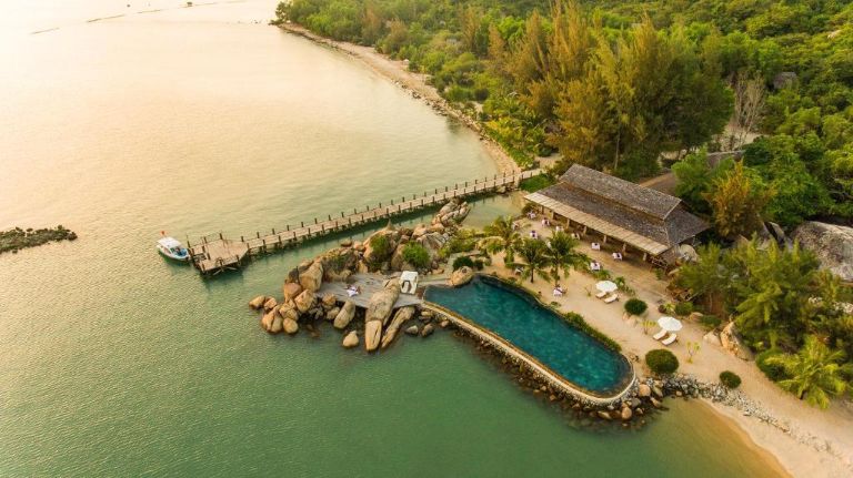 L’alya Ninh Vân Bay có vị trí thuận tiện để chiêm ngưỡng vẻ đẹp của vùng biển Nha Trang. (nguồn: Booking.com).