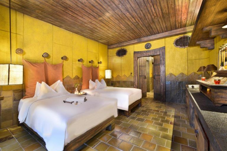 Phòng Superior tại Resort Yên Tử Legacy là sự lựa chọn hoàn hảo cho những du khách muốn trải nghiệm kỳ nghỉ tiện nghi, thoải mái.