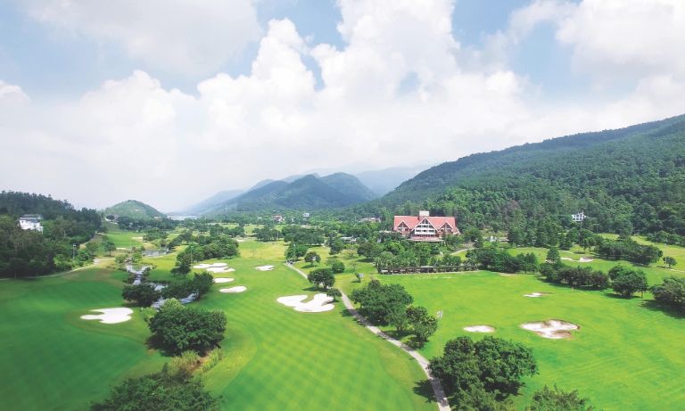 Tam Đảo Golf And Resort - Trải nghiệm nghỉ dưỡng đẳng cấp tại khu nghỉ dưỡng xan chỉ cách trung tâm thành phố Hà Nội 50 km. 