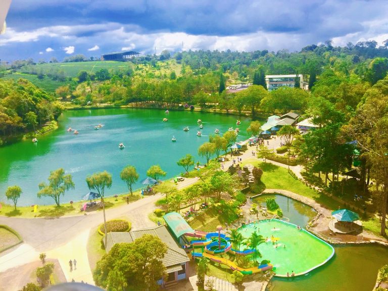 Dambri Bảo Lộc Resort sở hữu sân thể thao với tiêu chuẩn quốc tế và các dụng cụ cao cấp. (nguồn: booking.com)
