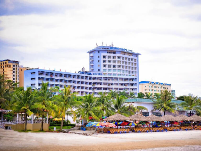 Khách sạn 3 sao Hạ Long mang đến giá thành rẻ và nhiều dịch vụ tiện ích hàng đầu nên được nhiều du khách lựa chọn. (nguồn: internet)