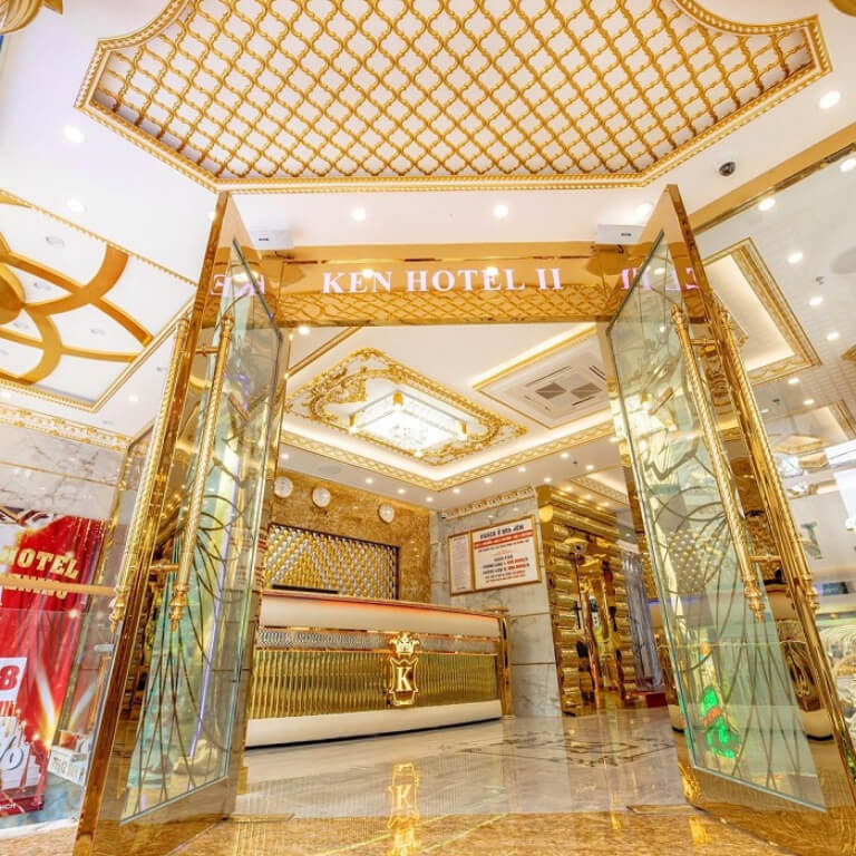 7s Ken Luxury Hotel Saigon là biệt thự dát vàng nổi tiếng tại quận 10.