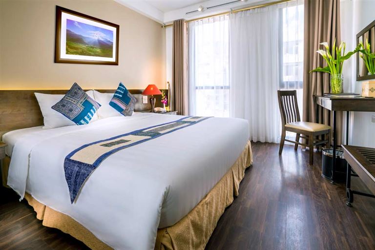 Du khách có thể lựa chọn giường đôi hoặc giường đơn tùy theo nhu cầu sử dungh phòng Superior tại Amazing Hotel Sapa. 