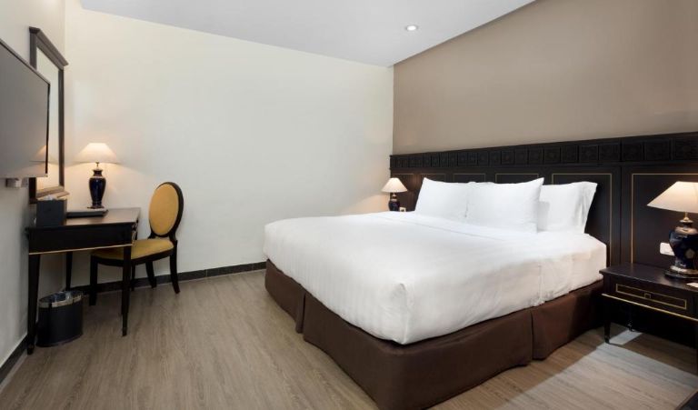 Phòng Family sở hữu diện tích lớn nhất tại khách sạn với 55m2, phòng được thiết kế theo dạng căn hộ với đầy đủ những tiện nghi cao cấp.