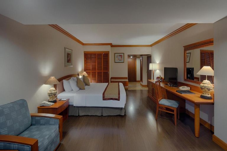 Halong Plaza Hotel cung cấp nhiều loại phòng khác nhau với tiện nghi đa dạng.