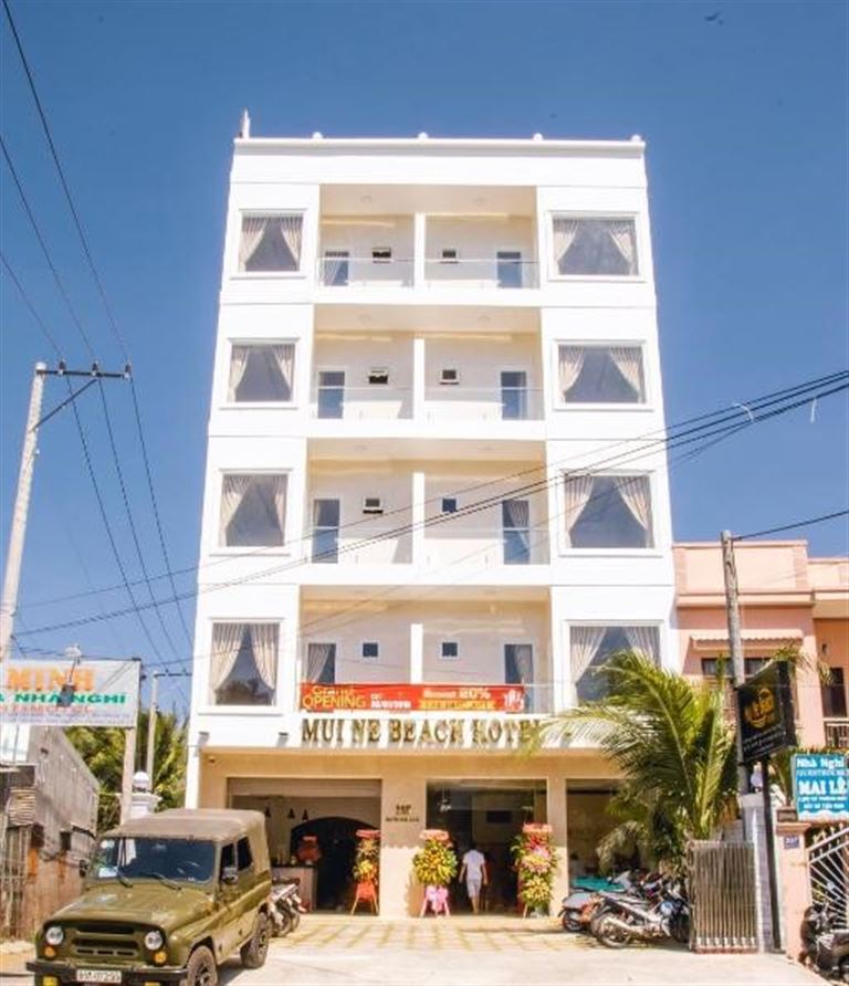 Khách sạn Mui Ne Beach Hotel là một khách sạn Mũi Né gần biển view đẹp, giá rẻ được khách hàng đánh giá cao. 