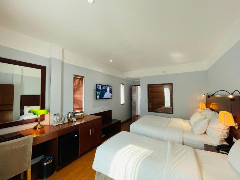 Các phòng nghỉ của The Vancouver Hotel Ninh Binh được thiết kế vô cùng sang trọng. (nguồn: Booking.com).