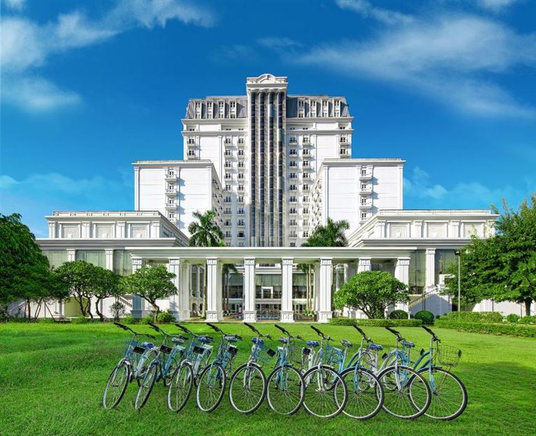 Khách sạn Indochine Palace là một trong những khách sạn sang chảnh bậc nhất, nằm gần nhiều danh lam thắng cảnh tuyệt đẹp.