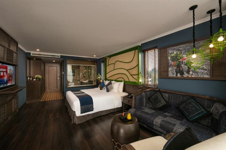 Khách sạn Pistachio Sapa mang đến hạng phòng Premium Deluxe với phong cách thiết kế đương đại với tone xanh dương chủ đạo. 
