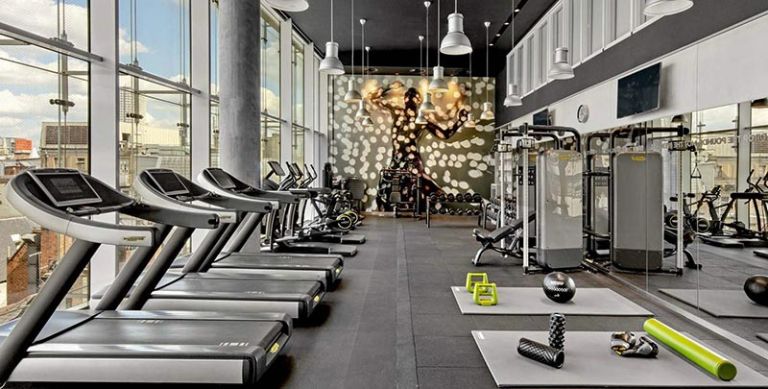 Phòng gym mang đến cho du khách một không gian chuyên nghiệp với các thiết bị tối tân bậc nhất, luôn mở cửa 24/7. 
