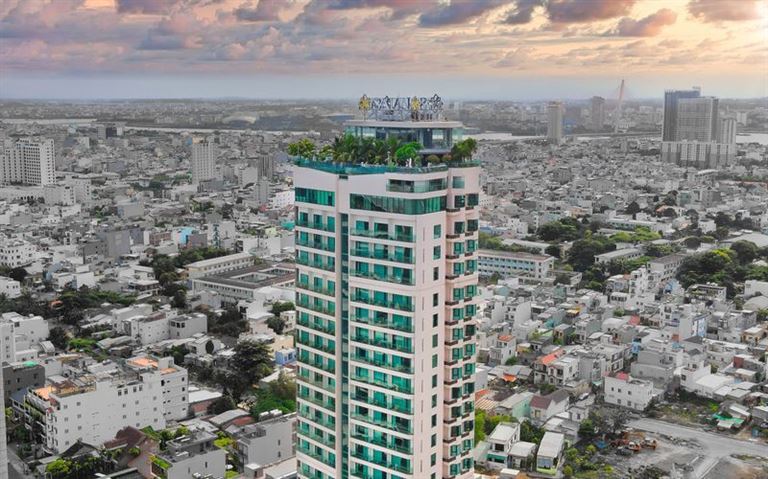 Sala Danang Beach Hotel là một trong những khách sạn Đà Nẵng chất lượng cao, đạt chuẩn 4 sao và nằm ngay sát biển Mỹ Khê. 