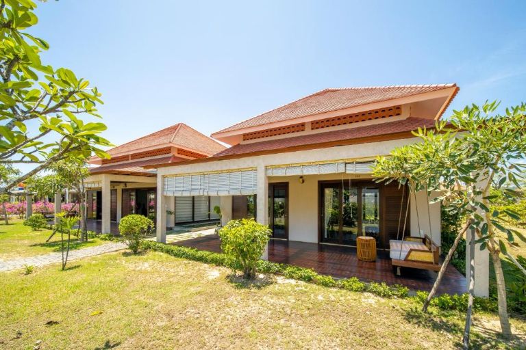 Các biệt thự của Sao Mai Resort mang đậm nét đẹp truyền thống của Việt Nam (nguồn: Booking.com).