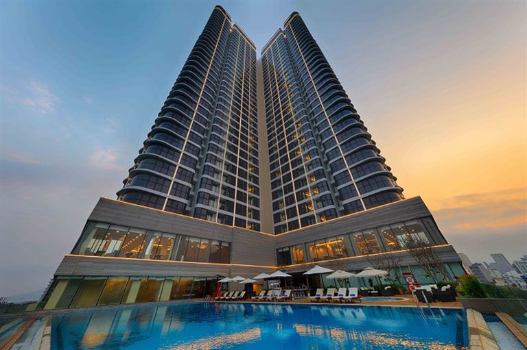 Vinpearl Condotel Riverfront Đà Nẵng là khách sạn 5 sao hàng đầu sở hữu vị trí đắc địa trên cung đường Trần Hưng Đạo sôi động. 