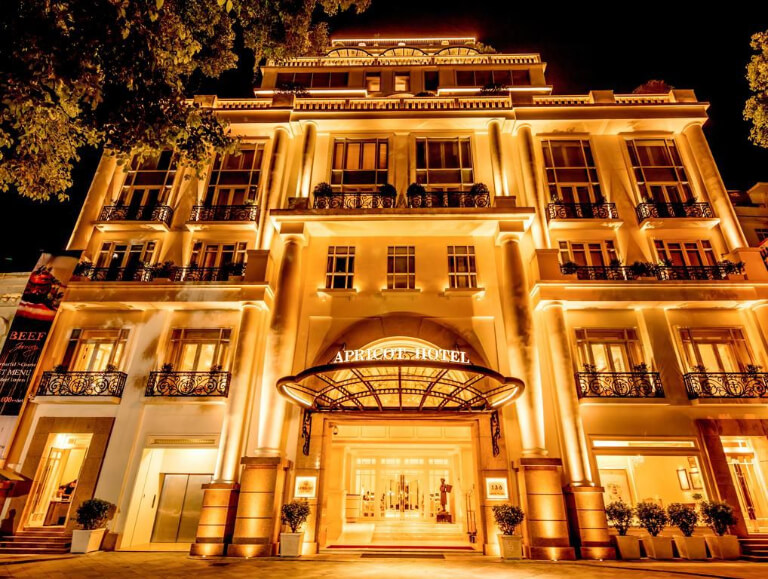 Khách sạn gần Hồ Hoàn Kiếm mang đến sự tiện lợi cho du khách khi tham quan thành phố.