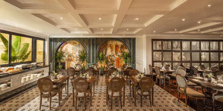 Nhà hàng Mây Tre Đan mang đến không gian ẩm thực mới lạ, có tầm nhìn đẹp với thiết kế mở.