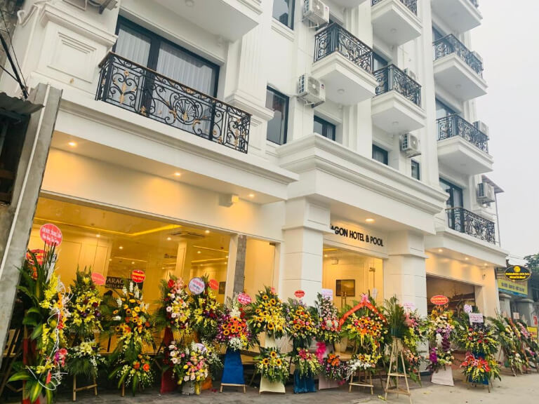 Paragon Noi Bai Hotel and Pool sở hữu vị trí đẹp gần sân bay Nội Bài.