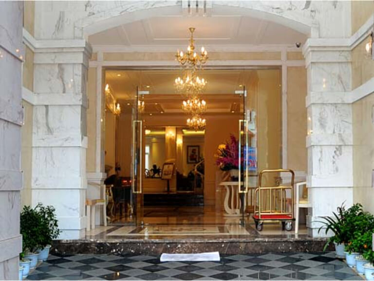 New Era Hotel & Villa là điểm nghỉ dưỡng sở hữu không gian sống bình yên. 