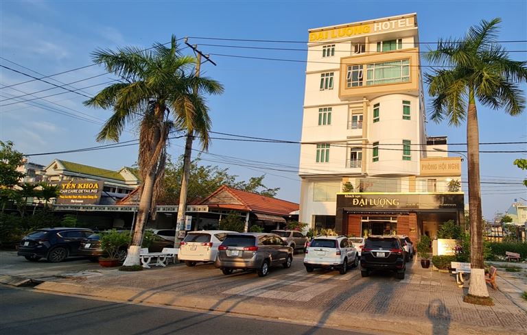 Khách sạn Đại Lượng Rạch Giá sở hữu vị trí đắc địa ngay trung tâm thành phố, trên con đường ven biển Tôn Đức Thắng. 