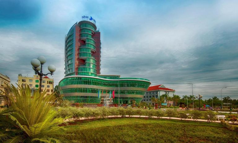 Khách Sạn Ninh Kiều đã hoạt động trong ngành lưu trú từ năm 1994. 