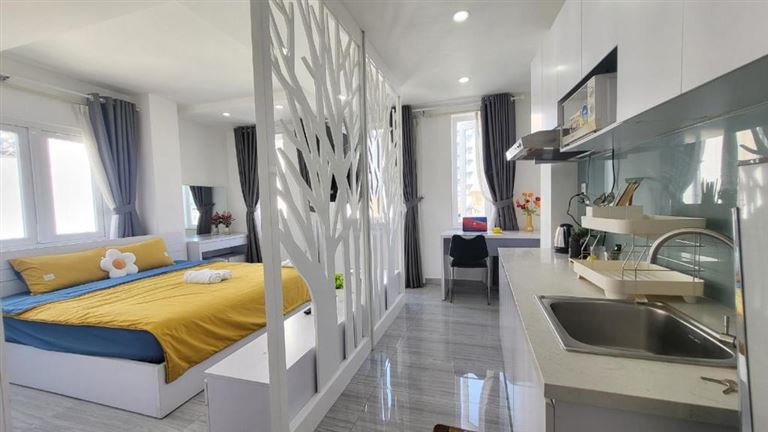 Mỗi căn hộ đều có đầy đủ phòng bếp tiện nghi và phòng khách trang nhã với đầy đủ trang thiết bị hiện đại. 
